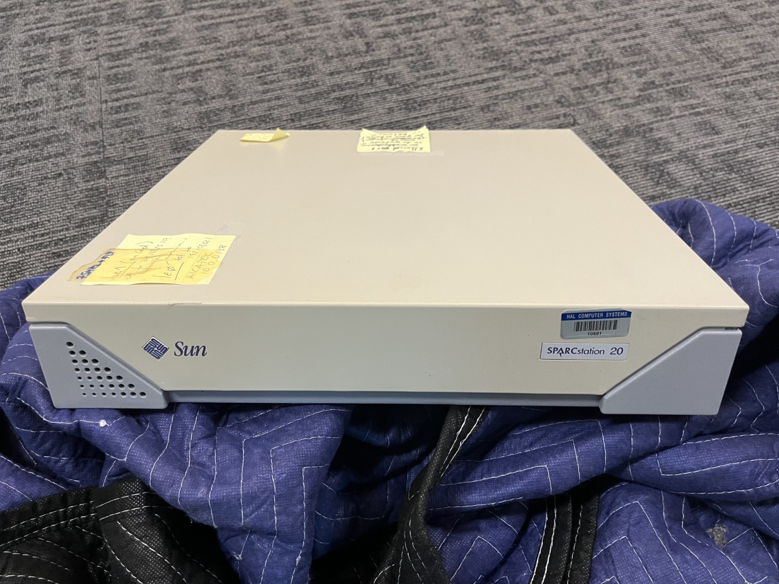 Sun Microsystems SPARCstation 20 two internet ports, FPU, SM71 processor